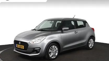 Grijs Gebruikt 2017 Suzuki Swift Comfort Hatchback | € 10.450 (Eerlijke prijs)