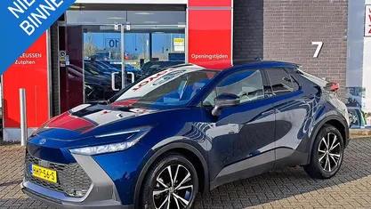 Occasion 2025 Toyota C-HR SUV | € 34.700 (Eerlijke prijs)