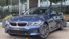 Blauw Gebruikt 2021 BMW 330e Stationwagen | € 26.895 (Goede deal)