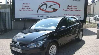 Gebruikt 2015 VW Golf Trendline Sedan | € 13.990 (Eerlijke prijs)