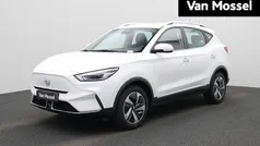 Wit Gebruikt 2023 MG ZS Comfort Sedan | € 21.400 (Eerlijke prijs)