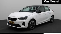 Wit Gebruikt 2023 Opel Corsa-e Hatchback | € 18.940 (Eerlijke prijs)