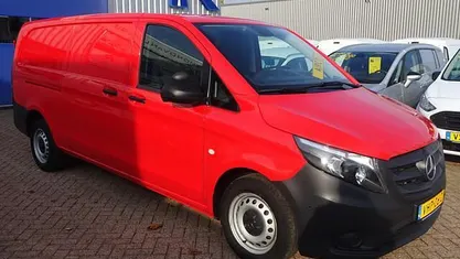 Occasion Mercedes Vito 136 PK (100 kW) 2020 Rood Van