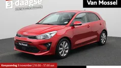 Rood Gebruikt 2022 Kia Rio Hatchback | € 16.900 (Eerlijke prijs)