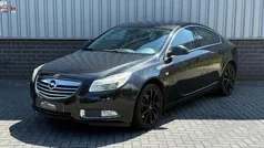 Zwart Gebruikt 2010 Opel Insignia Edition Sedan | € 5.249 (Eerlijke prijs)