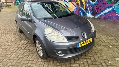 Occasion 2008 Renault Clio II Dynamique Hatchback | € 1.495 (Goede deal)