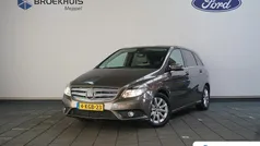 Grijs Gebruikt 2013 Mercedes B200 MPV | € 12.895 (Eerlijke prijs)