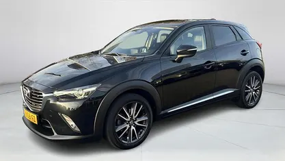 Jet black mica metallic (zwart metallic) Gebruikt 2017 Mazda CX-3 SUV | € 18.900 (Eerlijke prijs)