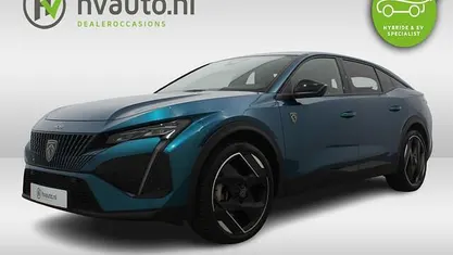 Blauw (metallic) Occasion 2024 Peugeot 408 GTi Hatchback | € 33.750 (Eerlijke prijs)