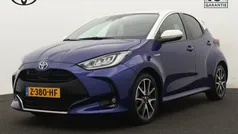 Blauw Gebruikt 2021 Toyota Yaris Hybrid Executive Hatchback | € 23.950 (Eerlijke prijs)