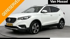 Wit Gebruikt 2020 MG ZS Luxury Sedan | € 12.222 (Goede deal)