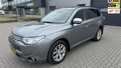 Grijs Gebruikt 2013 Mitsubishi Outlander Instyle SUV | € 8.999 (Eerlijke prijs)