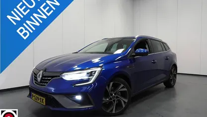 Blauw Gebruikt 2022 Renault Mégane GrandTour R.S. Stationwagen | € 21.140 (Eerlijke prijs)