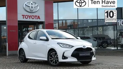 Occasion Toyota Yaris Hybrid 2020 Wit Hatchback