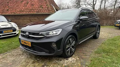 Zwart Gebruikt 2021 VW Taigo Business SUV | € 20.950 (Eerlijke prijs)