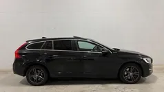 Zwart Gebruikt 2013 Volvo V60 Summum Stationwagen | € 7.988 (Goede deal)