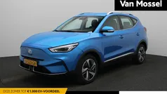 Blauw Gebruikt 2023 MG ZS Comfort Sedan | € 24.990 (Goede deal)
