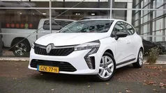 Gebruikt 2024 Renault Clio V Hatchback | € 21.950 (Eerlijke prijs)