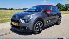 Grijs, metallic lak Gebruikt 2022 Citroën C3 PureTech Hatchback | € 15.899 (Eerlijke prijs)