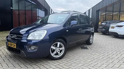 Blauw Occasion 2007 Kia Carens MPV | € 1.950 (Goede deal)