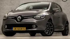 Grijs, metallic lak Gebruikt 2015 Renault Clio IV Dynamique Hatchback | € 6.945 (Eerlijke prijs)