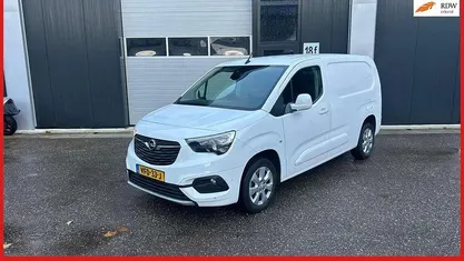 Occasion 2020 Opel Combo Innovation Van | € 9.990 (Eerlijke prijs)