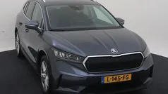 Grijs Gebruikt 2021 Skoda Enyaq iV SUV | € 28.900 (Eerlijke prijs)