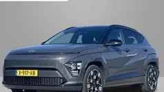 Grijs Gebruikt 2024 Hyundai Kona Premium SUV | € 34.990 (Super prijs)