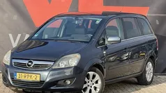 Grijs Gebruikt 2010 Opel Zafira Cosmo MPV | € 1.748 (Super prijs)