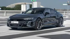 Gebruikt 2022 Audi e-tron GT quattro Comfort Sedan | € 78.850 (Eerlijke prijs)