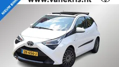 Gebruikt 2019 Toyota Aygo X-play Hatchback | € 10.799 (Eerlijke prijs)