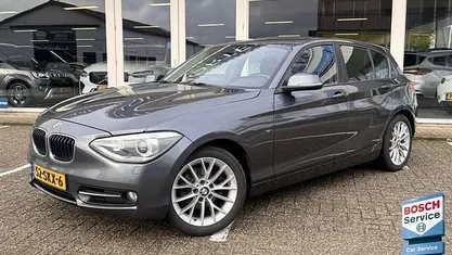 Grijs Gebruikt 2011 BMW 118 Sport Line Hatchback | € 8.950 (Eerlijke prijs)