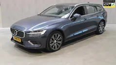 Blauw Gebruikt 2020 Volvo V60 Stationwagen | € 31.495 (Goede deal)