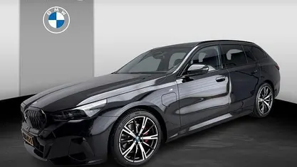 Occasion 2024 BMW 530e M Sport Stationwagen | € 59.900 (Eerlijke prijs)