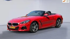 Rood, metallic lak Gebruikt 2024 BMW Z4 M Sport Cabriolet | € 52.950 (Super prijs)
