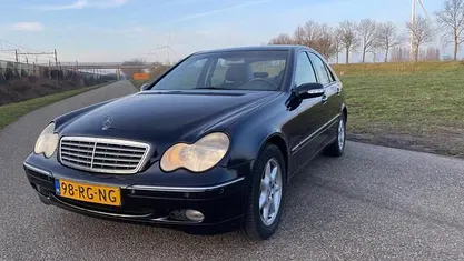 Occasion 2002 Mercedes C180 Sedan | € 1.500 (Super prijs)