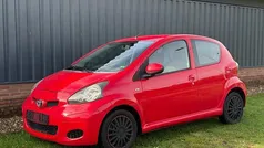 Rood Gebruikt 2009 Toyota Aygo Comfort Hatchback | € 3.450 (Eerlijke prijs)