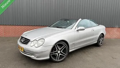Grijs Gebruikt 2003 Mercedes CLK200 Elegance Cabriolet | € 3.995 (Super prijs)