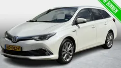 Wit Gebruikt 2015 Toyota Auris Hybrid Stationwagen | € 13.400 (Eerlijke prijs)