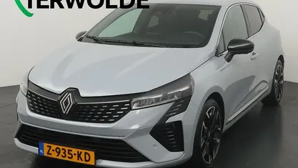 Grijs Occasion 2024 Renault Clio V Techno Hatchback | € 23.840 (Eerlijke prijs)