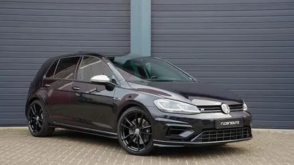 Occasion 2020 VW Golf VII R Hatchback | € 37.750 (Eerlijke prijs)