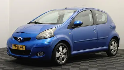 Occasion Toyota Aygo 68 PK (50 kW) 2009 Blauw Hatchback