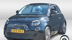 Zwart, metallic lak Gebruikt 2022 Fiat 500C Icon Cabriolet | € 19.925 (Eerlijke prijs)