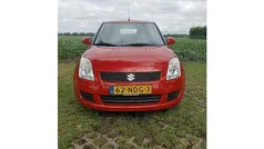Rood Gebruikt 2010 Suzuki Swift Cool Hatchback | € 3.250 (Eerlijke prijs)