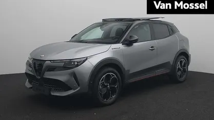 Grijs Gebruikt 2025 Alfa Romeo Junior Edizione Speciale SUV | € 35.940 (Eerlijke prijs)