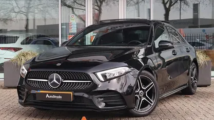 Occasion Mercedes A180 AMG line 136 PK (100 kW) 2020 Zwart Sedan