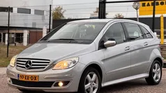 Grijs Gebruikt 2007 Mercedes B150 MPV | € 2.995 (Eerlijke prijs)
