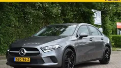 Grijs Gebruikt 2020 Mercedes A180 Sedan | € 22.950 (Eerlijke prijs)