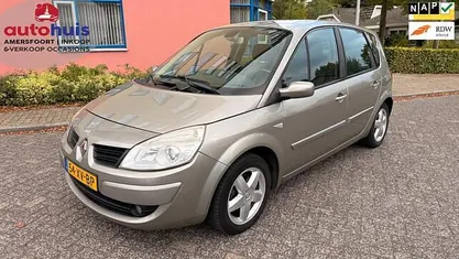 Grijs Gebruikt 2007 Renault Scénic II Business MPV | € 2.749 (Eerlijke prijs)
