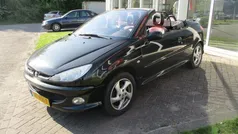 Zwart Gebruikt 2005 Peugeot 206 CC Cabriolet | € 960 (Goede deal)